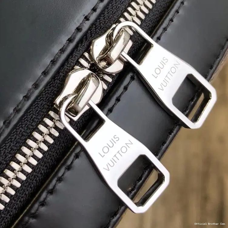 Official Brother Sam LV 19T1L0692 Bags 0723
